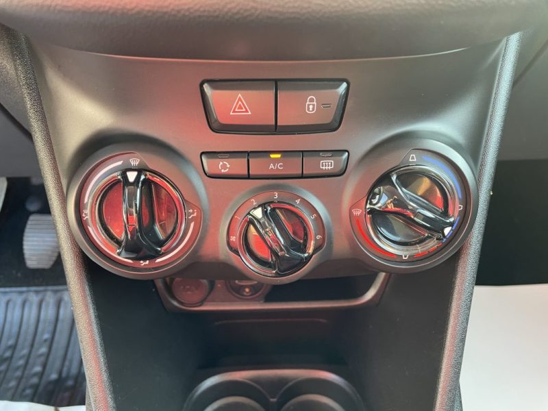 PEUGEOT 208 1.6 BLUEHDI 75CH  5P  GARANTIE 3/12 MOIS 2016