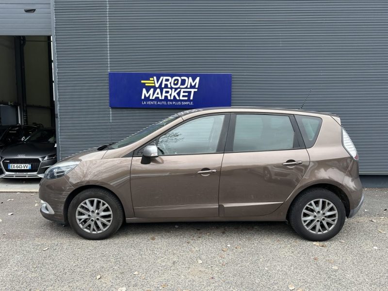RENAULT SCENIC 1.2 TCE 115CH SUIVI COMPLET RENAULT 2013