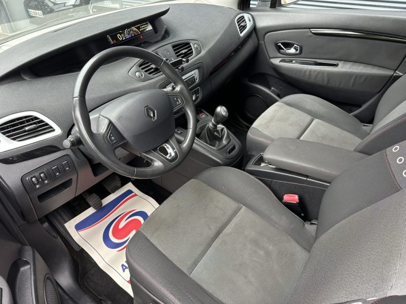 RENAULT SCENIC 1.2 TCE 115CH SUIVI COMPLET RENAULT 2013