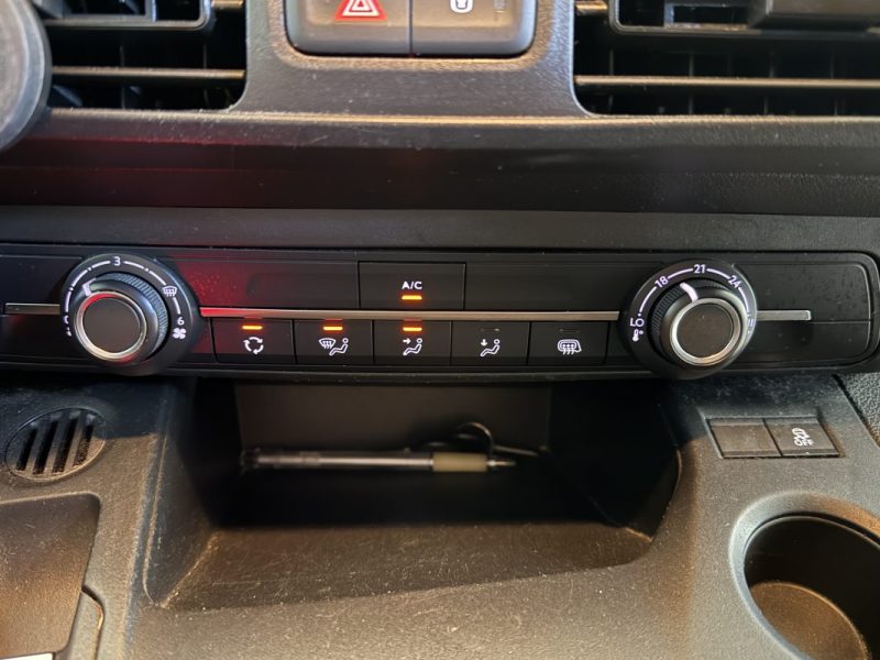 PEUGEOT PARTNER 1.6 BLUEHDI 100CH ASPHALT (STANDARD 650KG) - Apple CarPlay - Caméra de recul