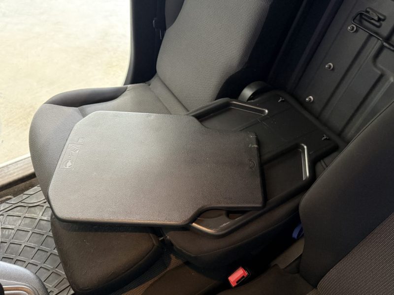 PEUGEOT PARTNER 1.6 BLUEHDI 100CH ASPHALT (STANDARD 650KG) - Apple CarPlay - Caméra de recul