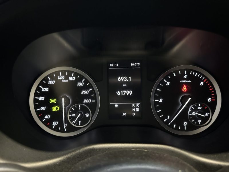 MERCEDES VITO 119 CDI Mixto Compact Select 4x4 9G-Tronic