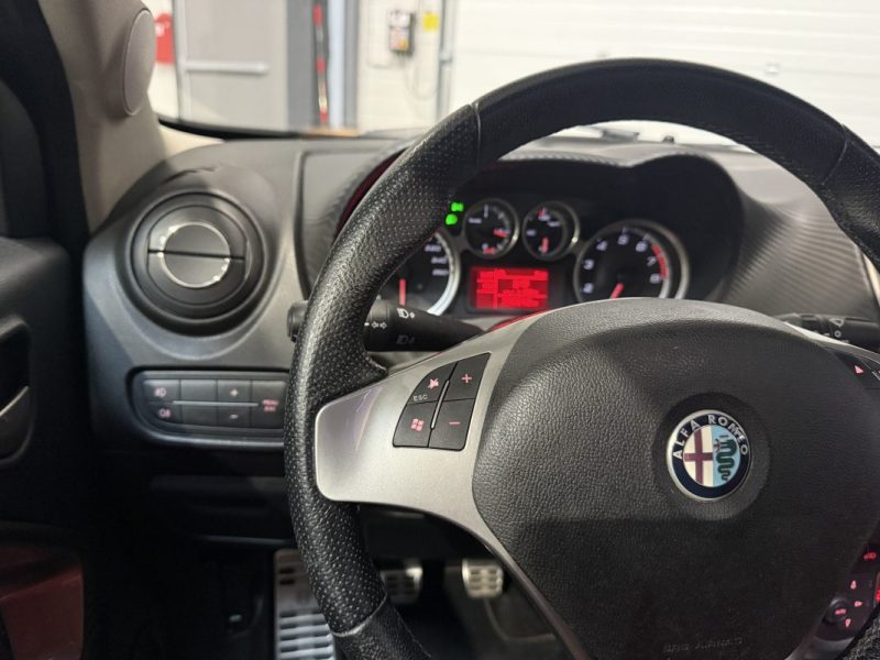 ALFA ROMEO MITO 1.4i 16v TURBO TJET 155ch SELECTIVE / Toit ouvrant / Distribution OK