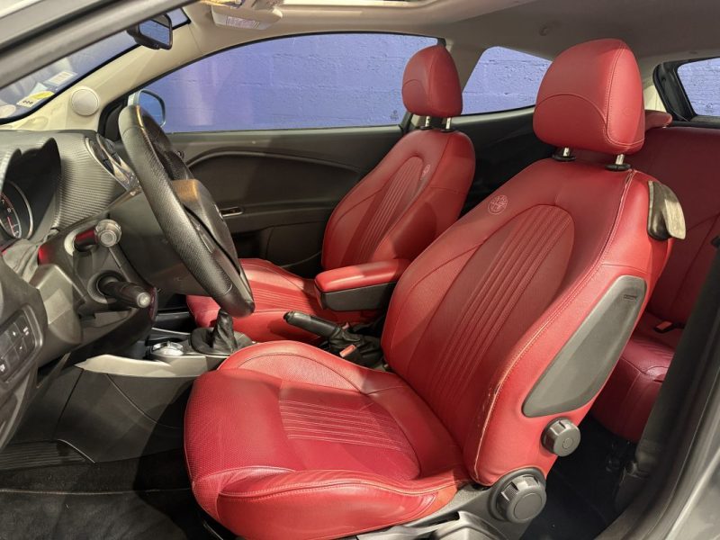 ALFA ROMEO MITO 1.4Ii 16v TURBO TJET 155ch SELECTIVE / Toit ouvrant / Distribution OK