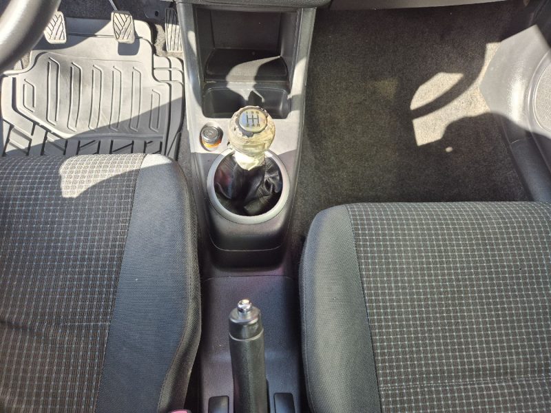 SUZUKI SWIFT 1.3 i 92ch 