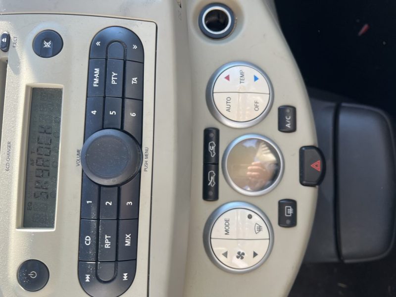 NISSAN MICRA 1.4 88 LOLITA LEMPICKA BVA 2006