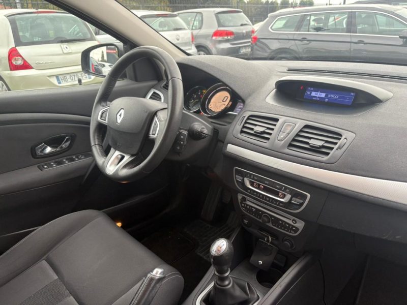 RENAULT MEGANE 1.5 DCI 110CH 🚗 Suivi complet ✅ Kit distribution  ✅ Garantie 6 mois 