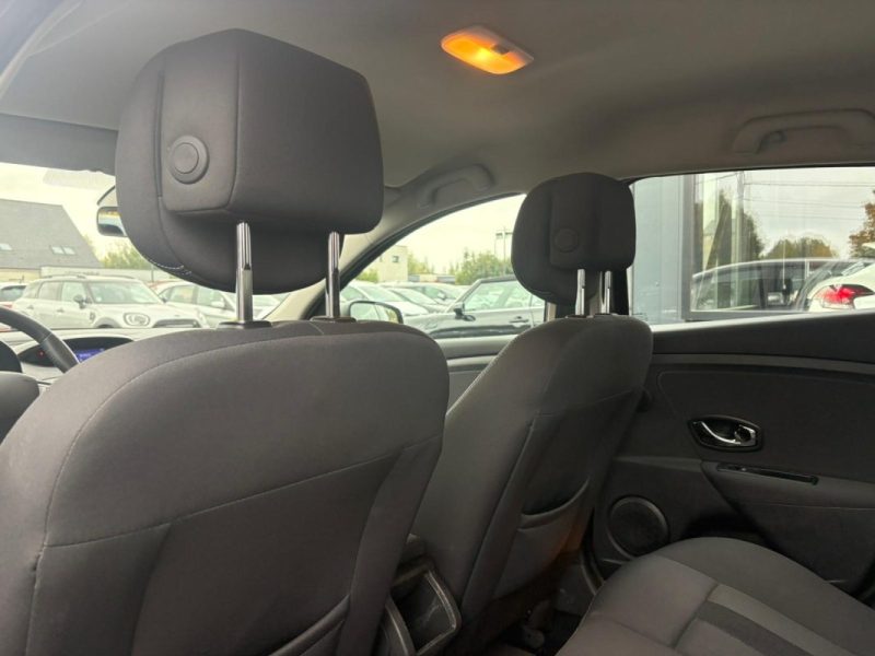 RENAULT MEGANE 1.5 DCI 110CH 🚗 Suivi complet ✅ Kit distribution  ✅ Garantie 6 mois 