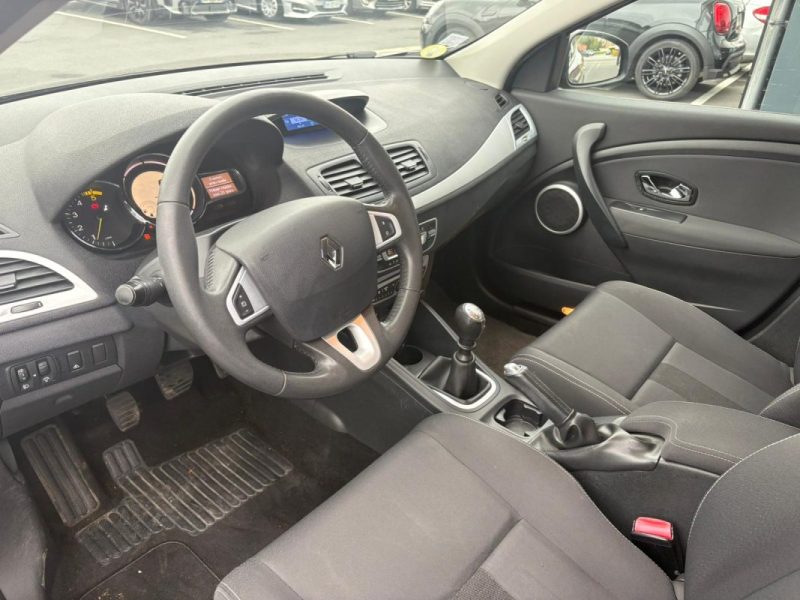 RENAULT MEGANE 1.5 DCI 110CH 🚗 Suivi complet ✅ Kit distribution  ✅ Garantie 6 mois 