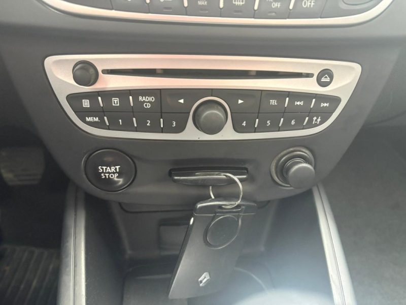 RENAULT MEGANE 1.5 DCI 110CH 🚗 Suivi complet ✅ Kit distribution  ✅ Garantie 6 mois 