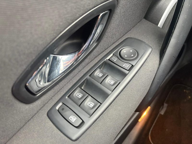 RENAULT MEGANE 1.5 DCI 110CH 🚗 Suivi complet ✅ Kit distribution  ✅ Garantie 6 mois 