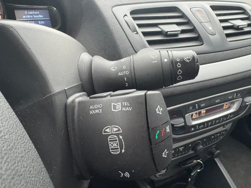 RENAULT MEGANE 1.5 DCI 110CH 🚗 Suivi complet ✅ Kit distribution  ✅ Garantie 6 mois 