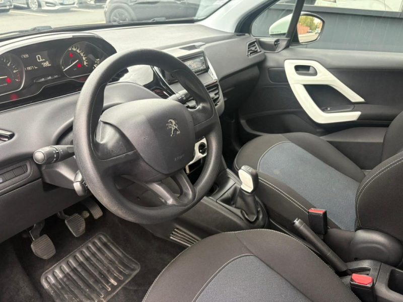PEUGEOT 208 1.2🚗 68CH  - Première main ✅ - Kit distribution ✅ - Suivi complet ✅