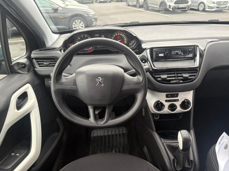 PEUGEOT 208 1.2🚗 68CH  - Première main ✅ - Kit distribution ✅ - Suivi complet ✅