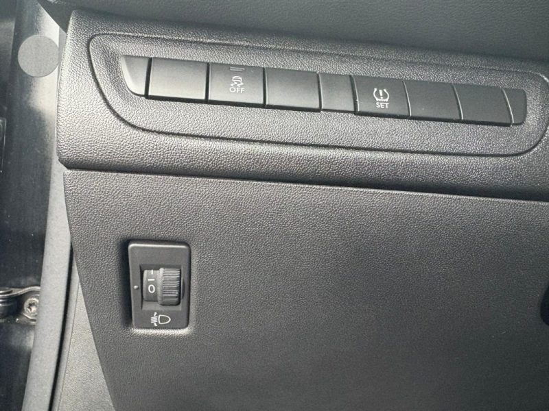 PEUGEOT 208 1.2🚗 68CH  - Première main ✅ - Kit distribution ✅ - Suivi complet ✅