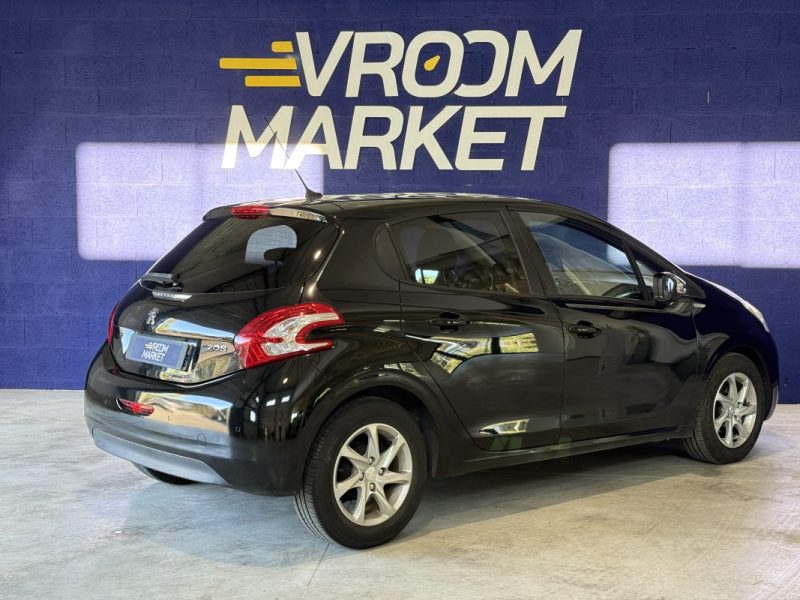 PEUGEOT 208 1.4 HDI 68cv 5P Envy - Régulateur - Climatisation 