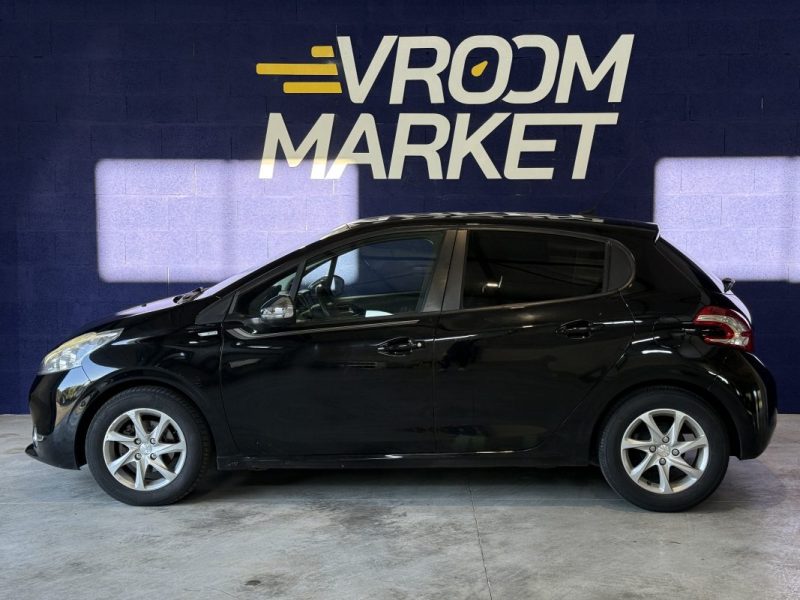 PEUGEOT 208 1.4 HDI 68cv 5P Envy - Régulateur - Climatisation 