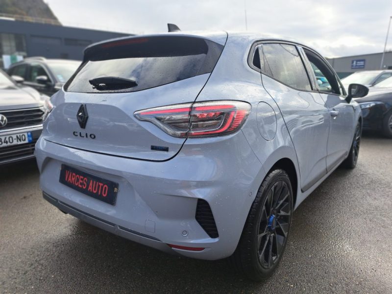 RENAULT CLIO V  145 CV HYBRIDE ESPRIT ALPINE PRIX HT SPECIAL EXPORT ALGERIE  2025