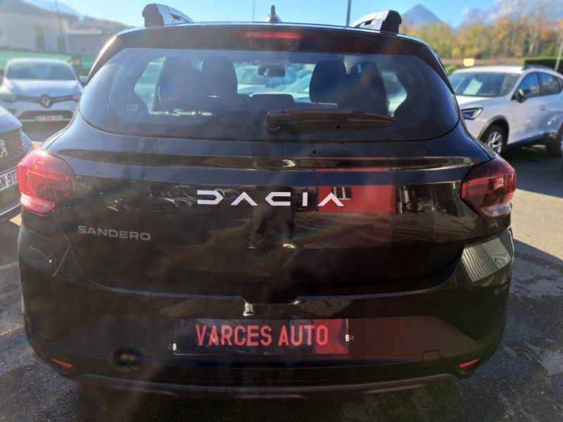 DACIA SANDERO STEPWAY GPL 100 CV EXPRESSION PRIX HT SPECIAL EXPORT ALGERIE  