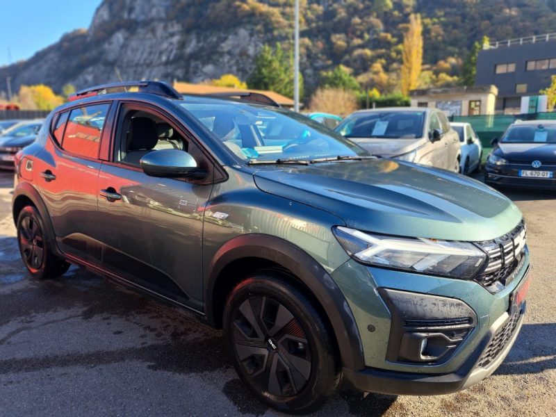 DACIA SANDERO STEPWAY GPL 100 CV EXPRESSION PRIX HT SPECIAL EXPORT ALGERIE  