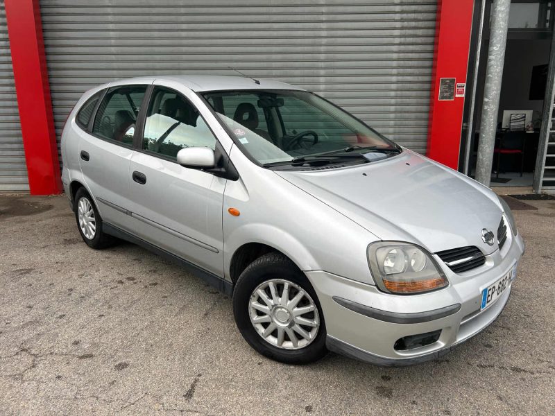 NISSAN TINO TINO 2.2 DCI 112 VISIA 2003
