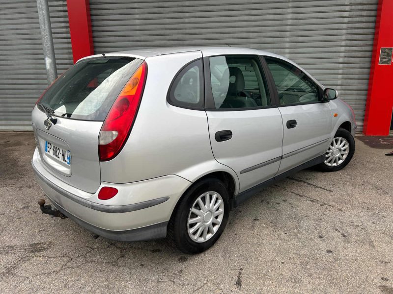 NISSAN TINO TINO 2.2 DCI 112 VISIA 2003