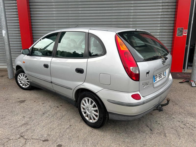 NISSAN TINO TINO 2.2 DCI 112 VISIA 2003