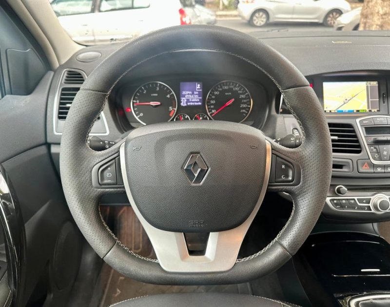 RENAULT LAGUNA III 2.0 DCI 130 BOSE EDITION **1ÈRE MAIN** 