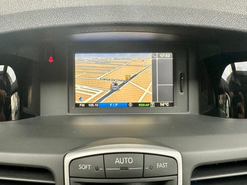 RENAULT LAGUNA III 2.0 DCI 130 BOSE EDITION **1ÈRE MAIN** 