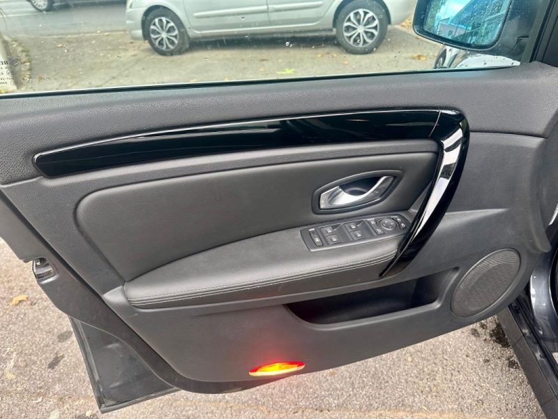 RENAULT LAGUNA III 2.0 DCI 130 BOSE EDITION **1ÈRE MAIN** 