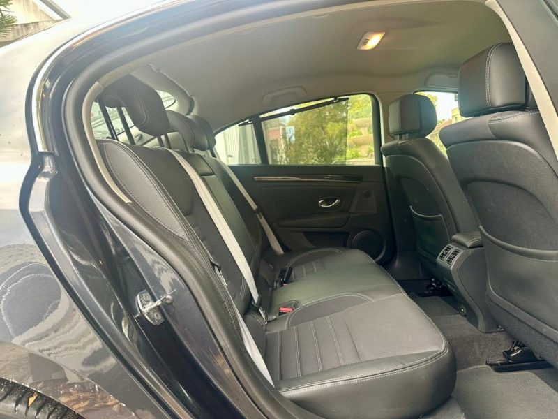 RENAULT LAGUNA III 2.0 DCI 130 BOSE EDITION **1ÈRE MAIN** 