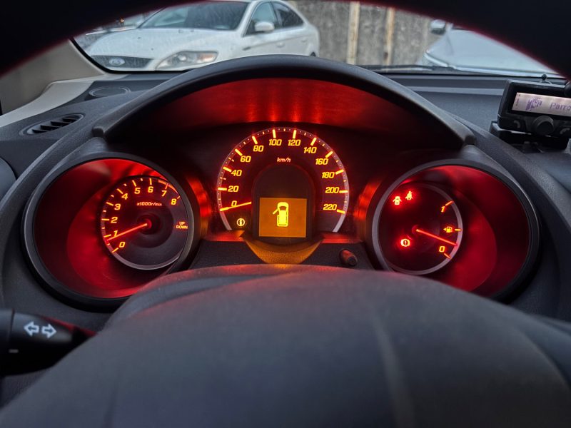 HONDA JAZZ III (GE_, GG_, GP_, ZA_) 1.4 (100CH) 2013