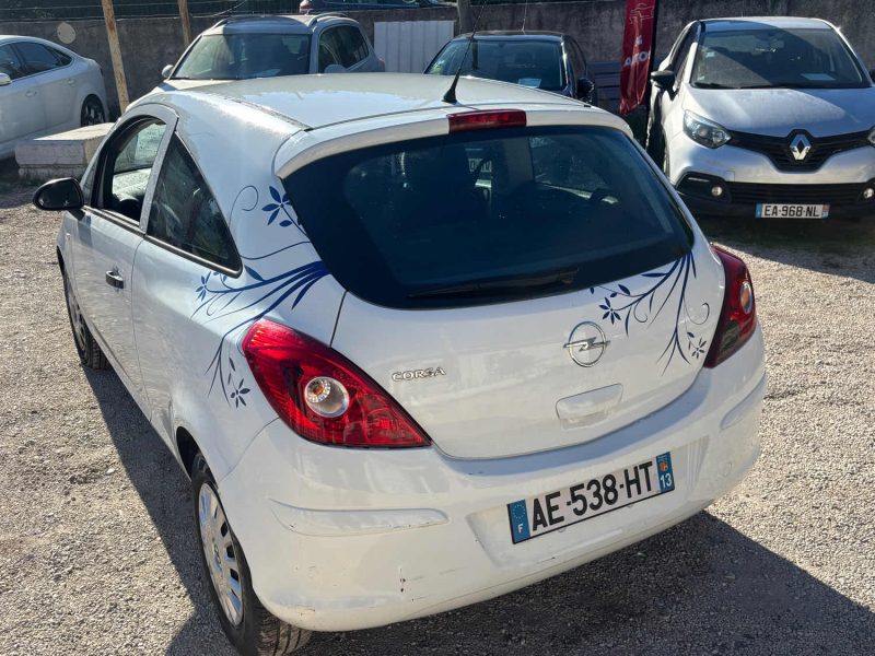 OPEL CORSA 1.0 TWINPORT 65 ESSENTIA 2009