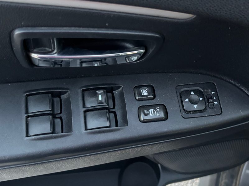 MITSUBISHI ASX  2011