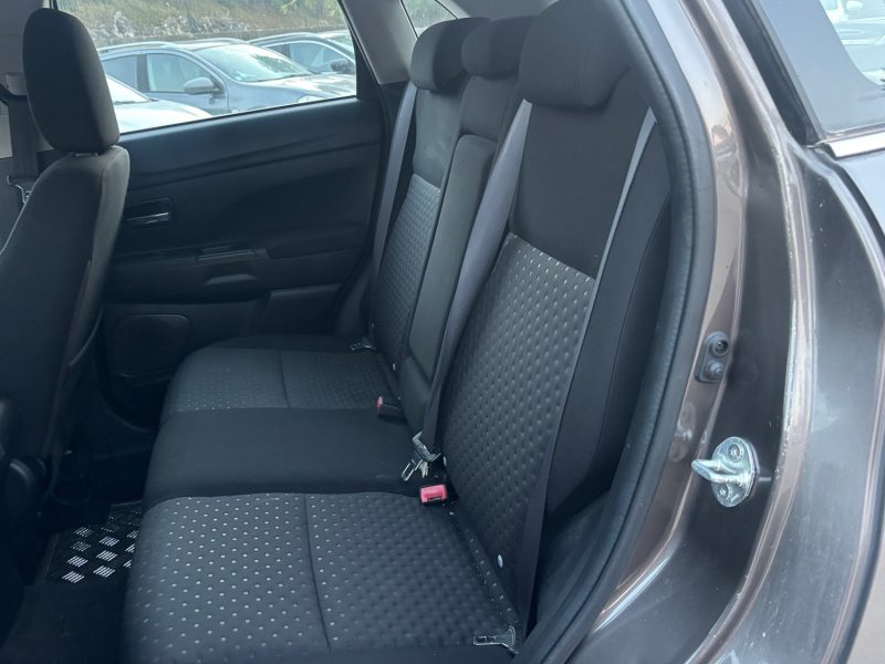 MITSUBISHI ASX  2011