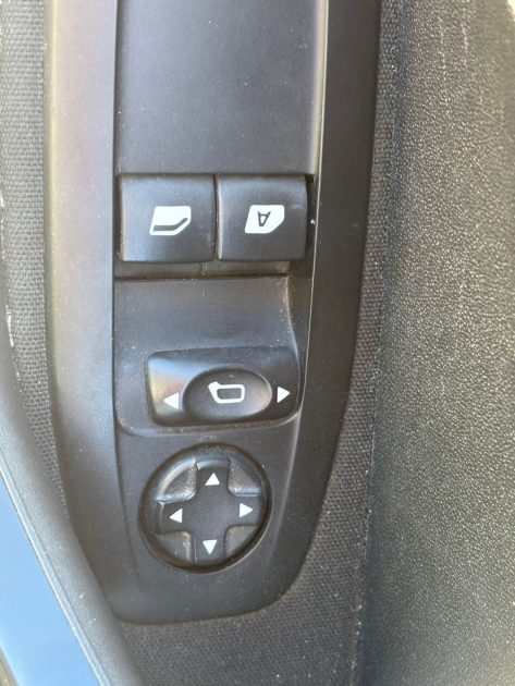 PEUGEOT 208 1.6 BLUEHDI 75CH ACCESS 5P 2015