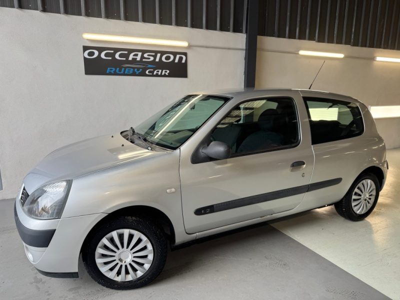 RENAULT CLIO  1.2 CAMPUS 2006 (75 750 KMS) GARANTIE 