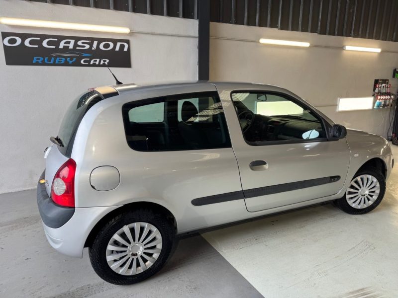 RENAULT CLIO  1.2 CAMPUS 2006 (75 750 KMS) GARANTIE 