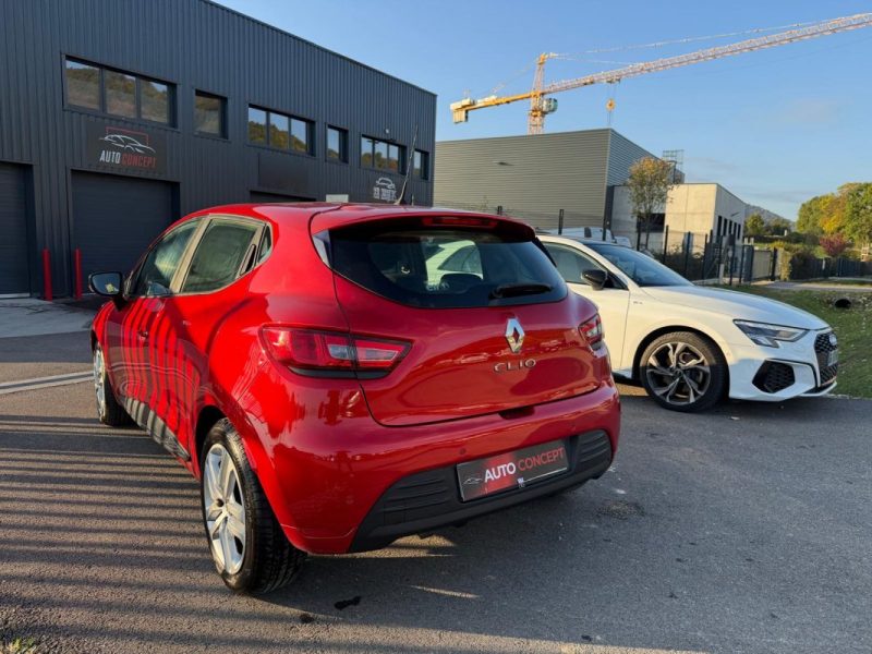 RENAULT CLIO IV RE88165 2018