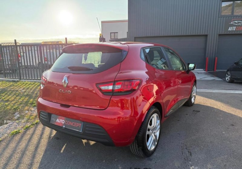 RENAULT CLIO IV RE88165 2018