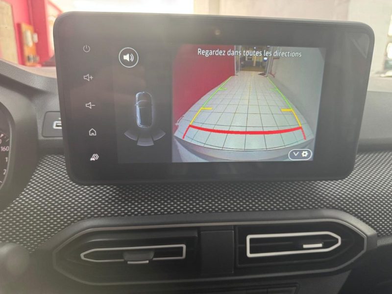 DACIA LOGAN 1.0 TCE 100cv EXPRESSION 2025/NEUF/EXPORT 11890 HT