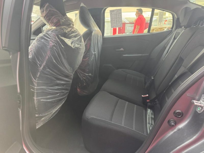 DACIA LOGAN 1.0 TCE 100cv EXPRESSION 2025/NEUF/EXPORT 11890 HT