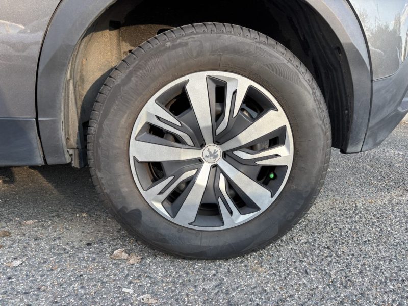 PEUGEOT 2008 1.2 PURETECH 100CH ALLURE 