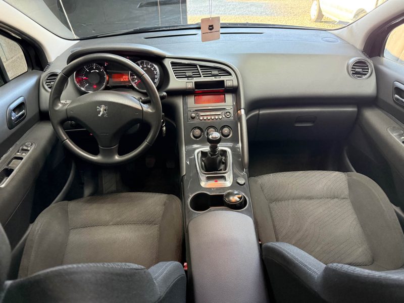 PEUGEOT 3008 1.6 HDI 110 CONFORT PACK