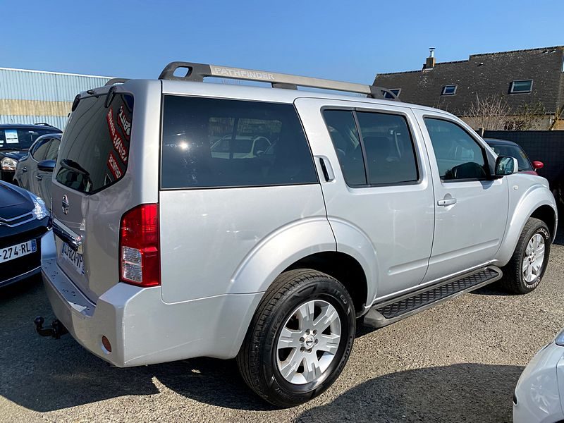 NISSAN PATHFINDER III 2005