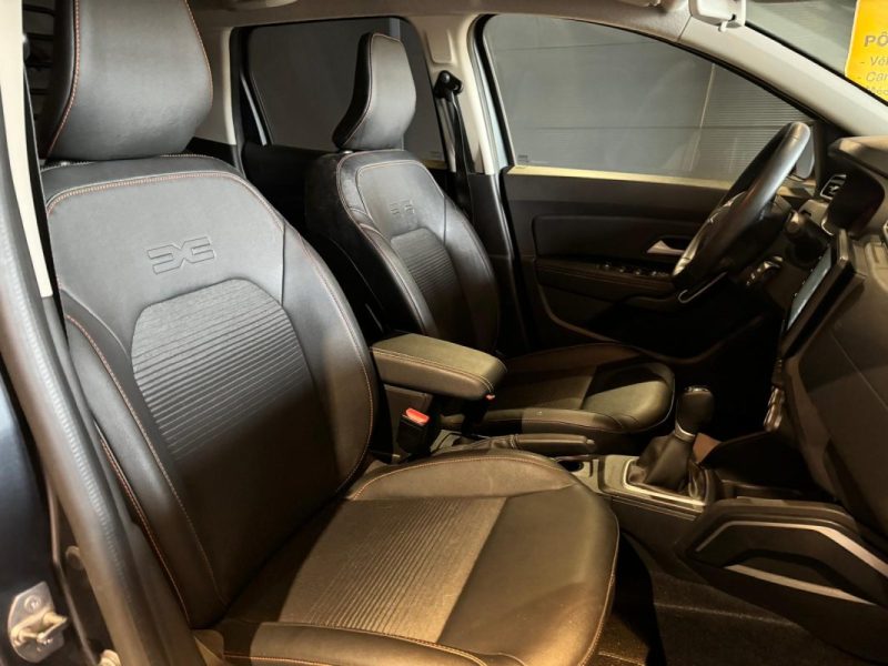 DACIA DUSTER 1.3 TCE 150 EDC MAT EDITION 4X2 / ATTELAGE / CAMERA MULTVIEW / DETECTEUR D\'ANGLES MORTS  2023