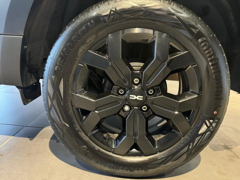 DACIA DUSTER 1.3 TCE 150 EDC MAT EDITION 4X2 / ATTELAGE / CAMERA MULTVIEW / DETECTEUR D\'ANGLES MORTS  2023