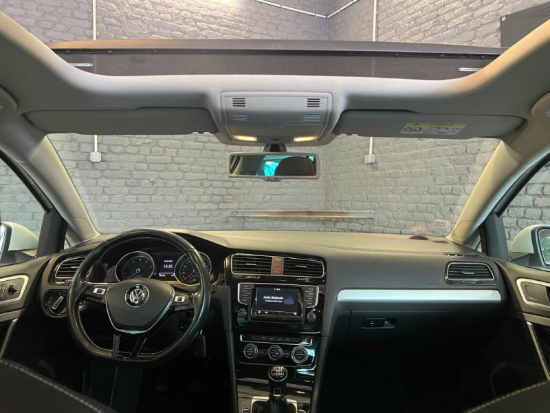 VOLKSWAGEN GOLF 1.2 TSI 105CH BLUEMOTION TECHNOLOGY TRENDLINE  2014