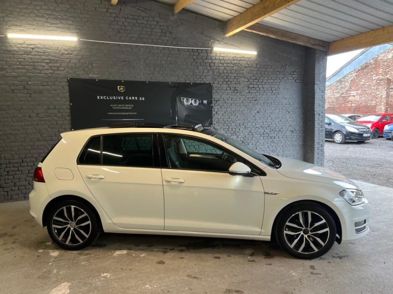 VOLKSWAGEN GOLF 1.2 TSI 105CH BLUEMOTION TECHNOLOGY TRENDLINE  2014