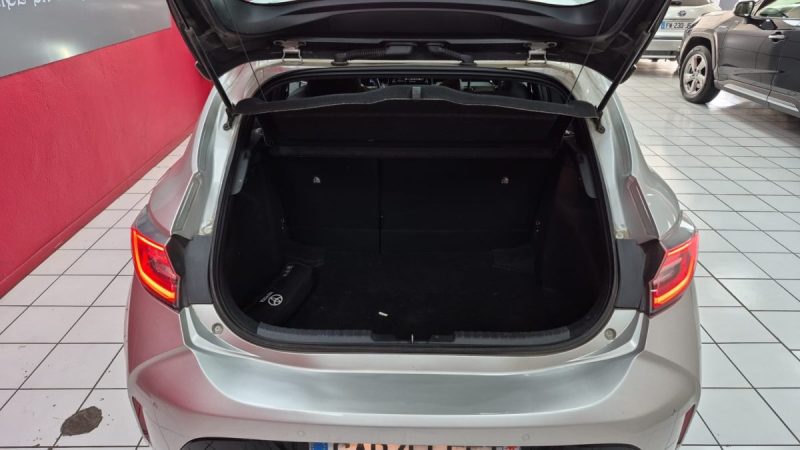 TOYOTA COROLLA BERLINE 122CV DYNAMIC BUSINESS/1 ERE MAIN/TVA RECUP 2021